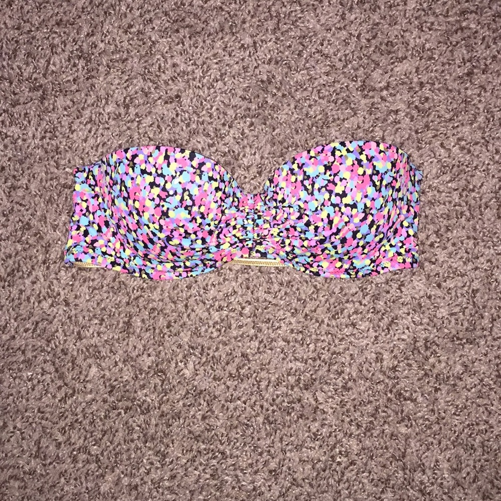 VS Floral Strapless Bikini Top